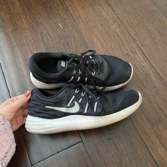 Nike Shoes - 🤍Black Nike Sneakers